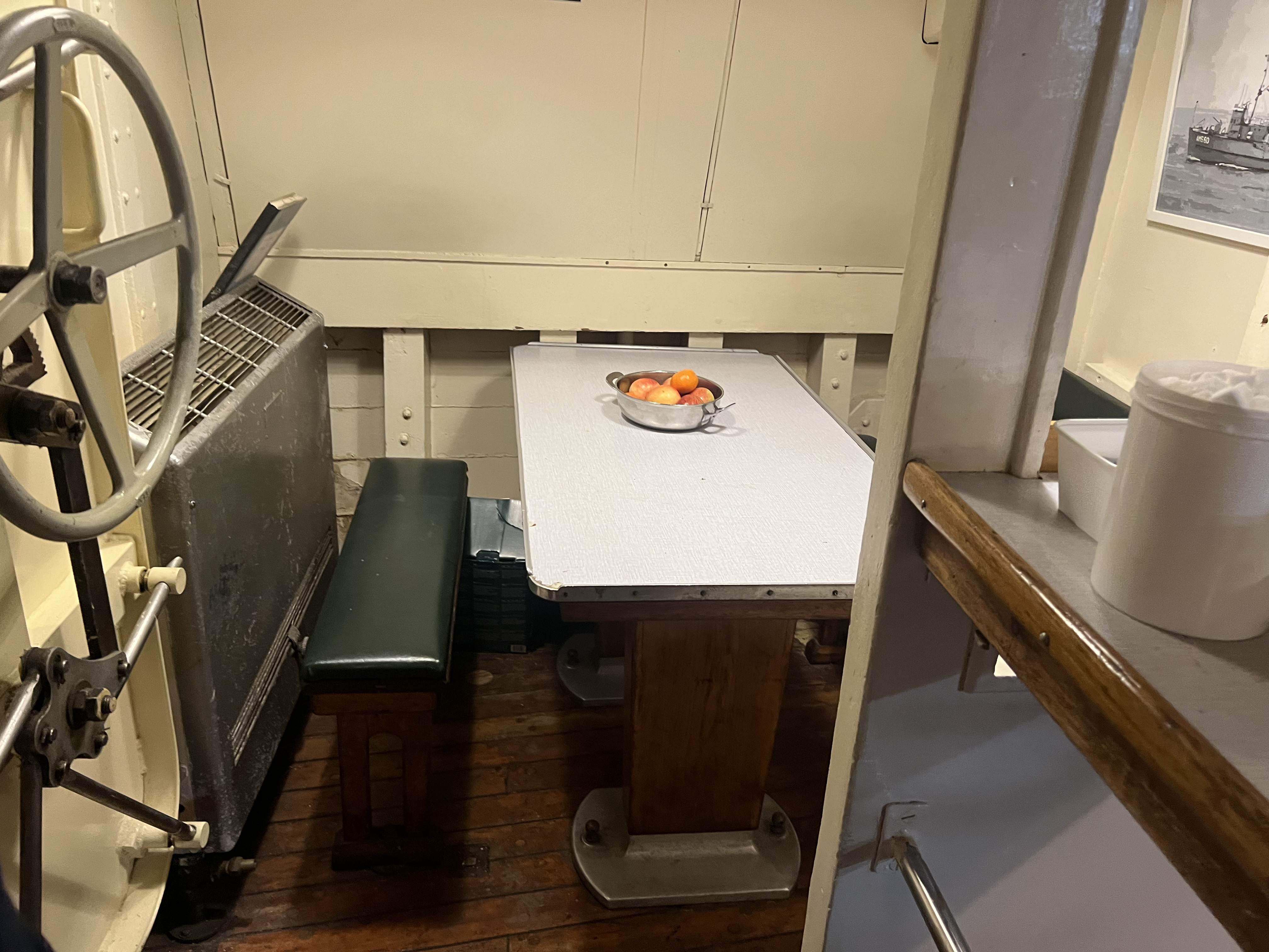 Dining quarters